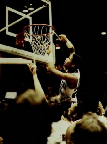 Arkansas opened its 1981 SWC schedule with a 92-50 whipping of SMU in Reunion Arena, a prelude to the Hogs' dominance at the NBA facility. After a midseason slump, the Hogs reeled off 11 straight wins to secure the conference championship. Despite losing in the opening round of the SWC Tournament, the Hogs secured a No. 5 seed in the Midwest Region of the NCAA Tournament. In the second round against Louisville, U.S. Reed would write his name in the annals of Razorback history.