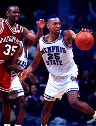 Richardson's "triplets" were unable to replicate the success of their Final Four run in 1990. After toppling SEC competition, the No. 9 Hogs were upset by Memphis State in the second round of the 1992 NCAA Tournament. The Tigers, led but future NBA All-Star Anfernee "Penny" Hardaway, matched up well with the Razorbacks. Little more than a month earlier, Memphis State had upset No. 5 Arkansas, 92-88, at The Pyramid.