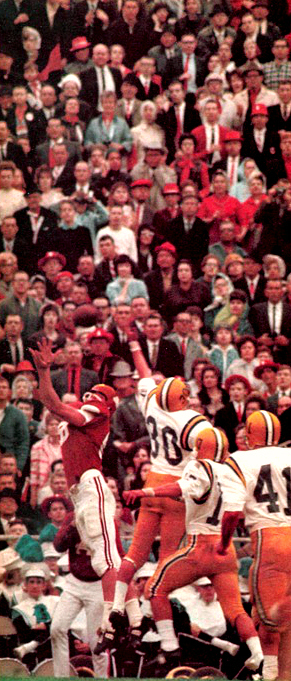 LSU’s 14-7 upset over No. 2 Arkansas in the 1966 Cotton Bowl kept the Hogs from winning consecutive national titles.