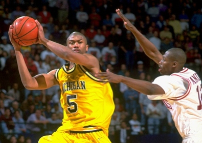 Michigan wasn't the Fab Five in 1994 -- having lost Chris Webber to NBA -- but the Wolverines still boasted All-Americans Jalen Rose and Juwan Howard. Arkansas used a team effort to overcome a 30-point outburst from Howard to advance to the Final Four.