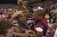 In 2000, Arkansas posted its first losing conference record since Richard's first season. The Hogs rebounded to their first SEC Tournament, dispatching Georgia, Kentucky, LSU and Auburn to secure a berth in the NCAA Tournament.