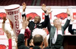 After successful stints at UAB and Missouri -- including a run to the the Elite 8 with the Tigers -- favorite son Mike Anderson returned to coach Arkansas in 2012. Anderson, who spent 17 years as Nolan Richardson's assistant, was greeted warmly upon his return to NWA.