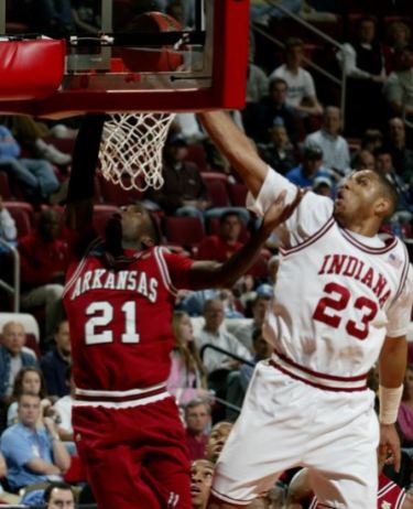 Thanks to its dramatic run in the SEC Tournament, Arkansas earned a No. 9 seed in the NCAA Tournament. The Razorbacks took down Indiana and future NBA lottery pick Eric Gordon to snag their first Big Dance victory since 1999. In a prelude of future tournament heartache, though, North Carolina slaughtered the Hogs in the second round.