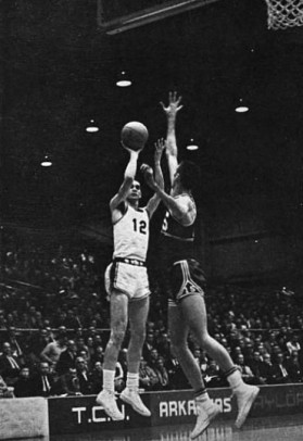 With Arkansas football flourishing in the 1960s, basketball floundered then flat-lined. The gridiron Razorbacks reached seven bowl games in the decade, won or shared five SWC titles and captured the 1964 national championship. Meanwhile, the basketball team failed to make any postseason tournament, never finished higher than third in the SWC and posted just two winning seasons in league play.